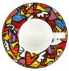 Retrouvez l’œuvre colorée du fantasque artiste brésilien Romero Britto à travers la large collection de pièces en porcelaine fine de la marque Goebel