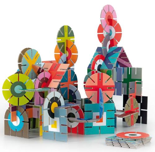 Passez de bons moments en famille avec cette collection de Puzzles et  Jeux de société de la marque Remember